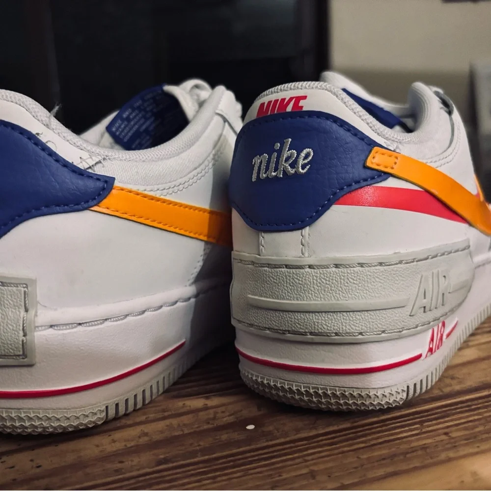 💋Nike Air Force 1 Shadow 8.5 W Retro Shoes Sneaker White Orange DZ1847-100💋 - Picture 4 of 8